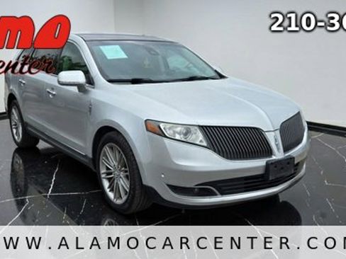 Used 2015 Lincoln MKT AWD w/ Equipment Group 201A image 7