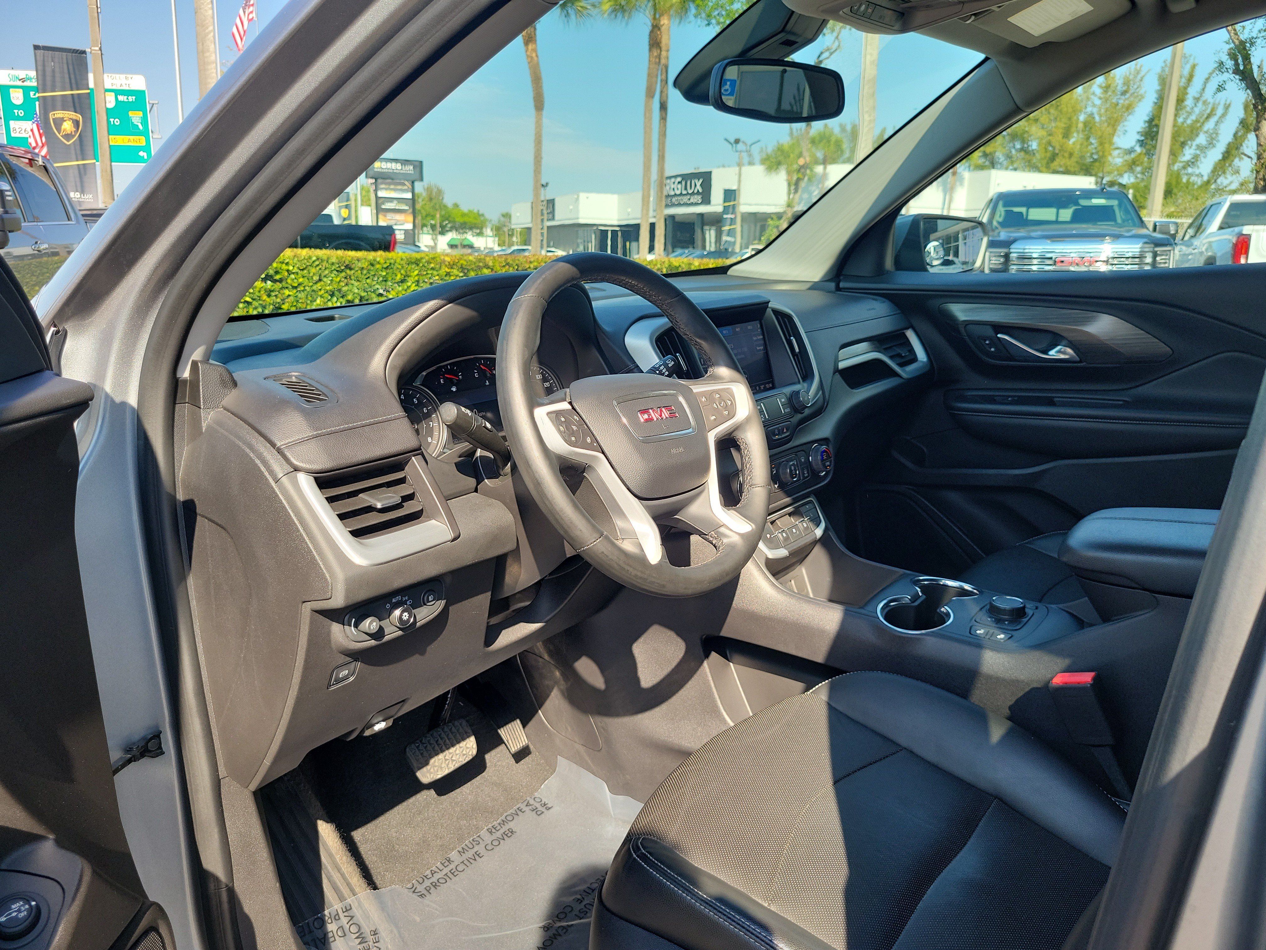 Used 2023 GMC Terrain SLT FWD image 9