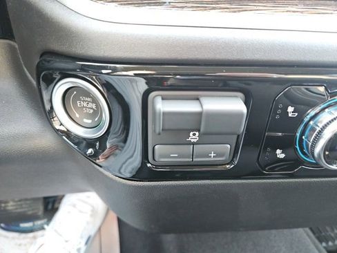 New 2026 GMC Sierra 1500 SLE AWD/4WD image 24