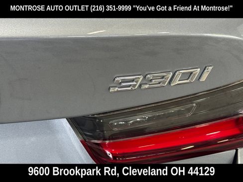 Used 2023 BMW 330i xDrive Sedan AWD/4WD image 56