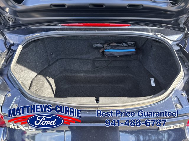 Used 2024 MAZDA MX-5 Miata Club RWD image 11