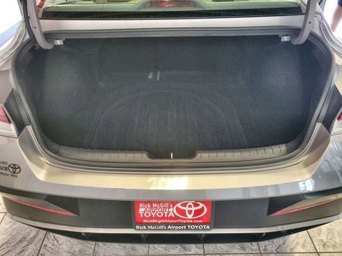 Used 2025 Hyundai Elantra SEL FWD image 24