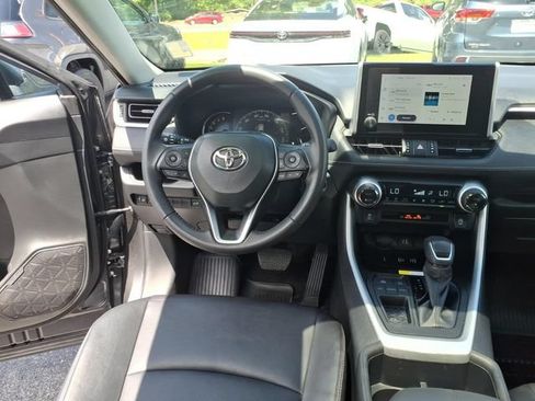 Used 2023 Toyota RAV4 XLE Premium FWD image 12