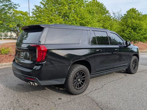 Used 2023 GMC Yukon XL Denali AWD/4WD image 7