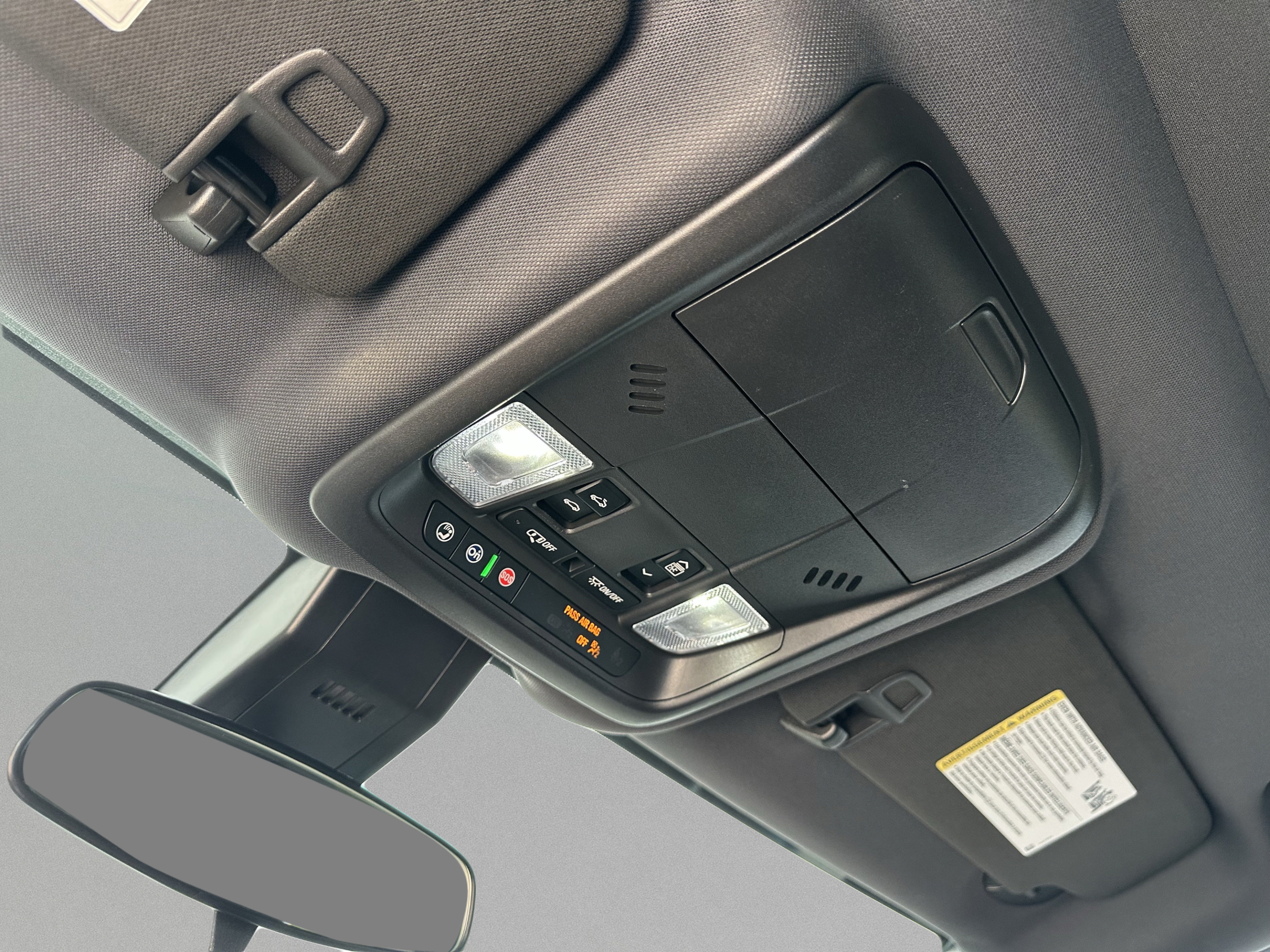 Used 2023 Chevrolet Equinox RS w/ RS Leather Package FWD image 36