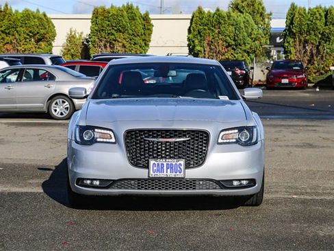 Used 2022 Chrysler 300 S image 3