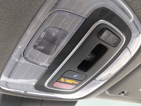 Used 2025 Hyundai Elantra SEL FWD image 38