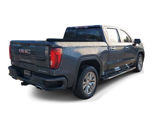 Used 2021 GMC Sierra 1500 Denali w/ Technology Package AWD/4WD image 4