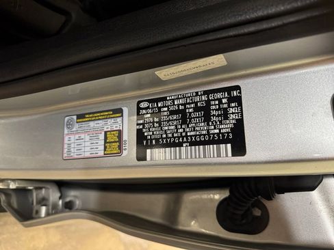 Used 2016 Kia Sorento L image 31