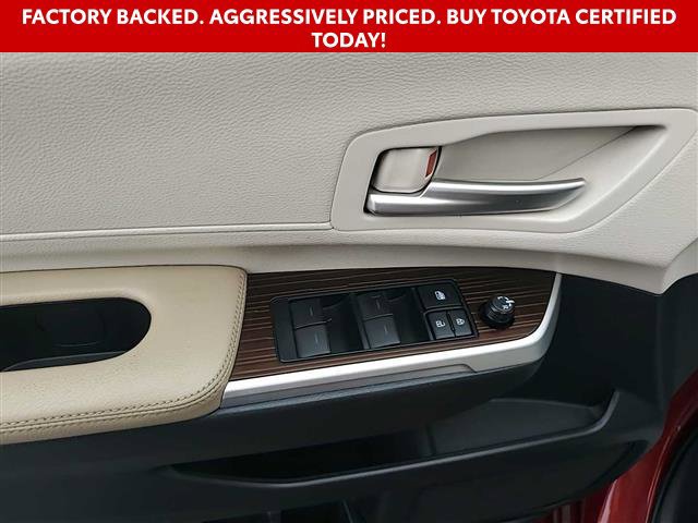 Used 2021 Toyota Sienna XLE w/ XLE Plus Package AWD/4WD image 4