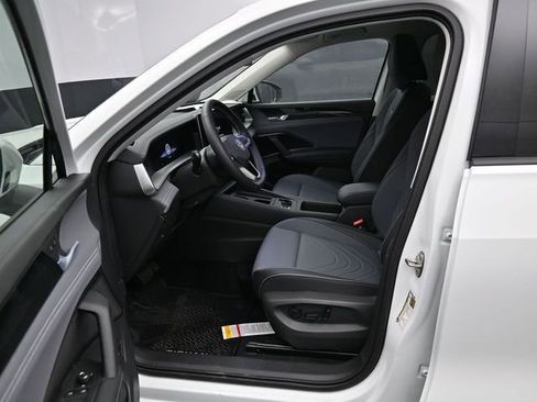 New 2026 Volkswagen Tiguan SE AWD/4WD image 9
