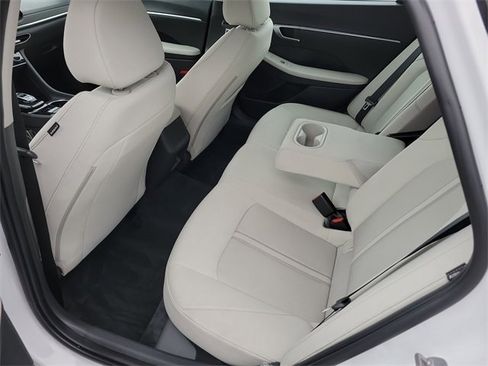 Certified 2023 Hyundai Sonata SEL image 19
