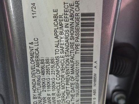 Certified 2025 Acura TLX w/ Technology Package FWD image 27
