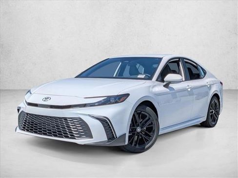 New 2026 Toyota Camry SE FWD image 1