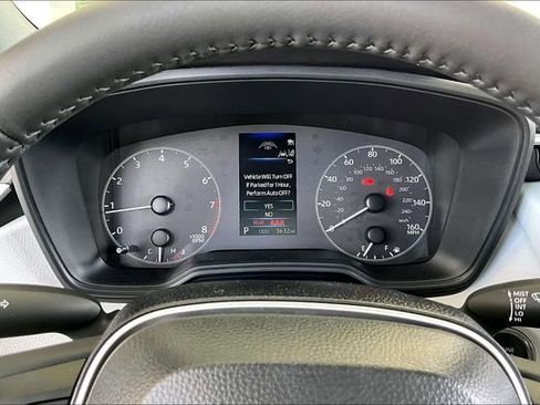 Used 2025 Toyota Corolla SE FWD image 12