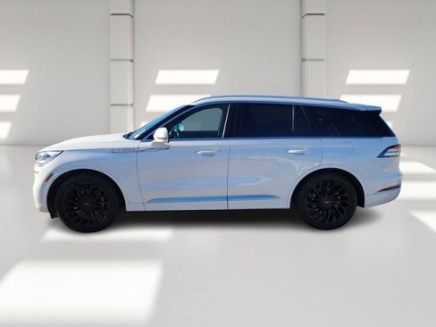 Used 2022 Lincoln Aviator Reserve w/ Equipment Group 201A image 4