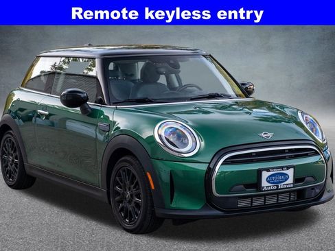 Used 2023 MINI Cooper 2-Door Hardtop image 10