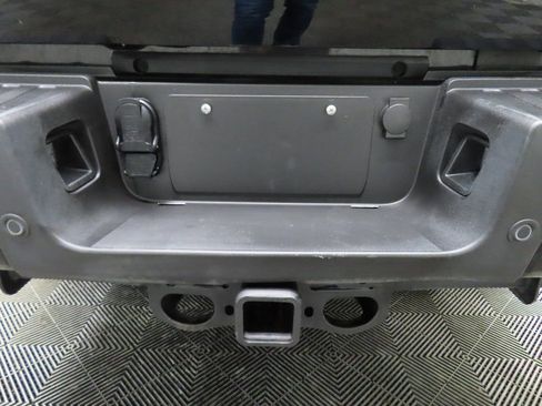 Used 2025 Ford F350 Platinum w/ FX4 Off-Road Package image 46