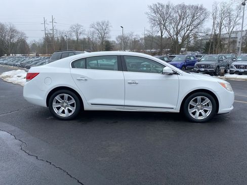Used 2012 Buick LaCrosse Premium image 2