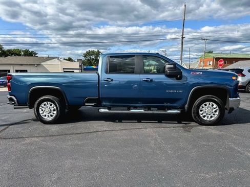 Used 2024 Chevrolet Silverado 3500 LT w/ All Star Edition AWD/4WD image 9
