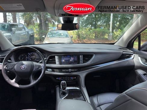 Used 2020 Buick Enclave Avenir w/ Avenir Technology Package AWD/4WD image 5