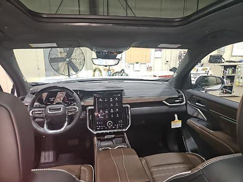 New 2026 GMC Acadia Denali Ultimate w/ LPO, All-Weather Package image 20