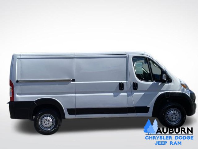 Used 2025 RAM ProMaster 2500 w/ U-Haul Equipment Group FWD image 8