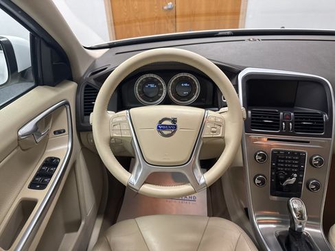 Used 2013 Volvo XC60 T6 AWD/4WD image 8