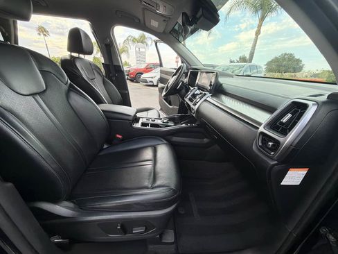 Used 2024 Kia Sorento EX AWD/4WD image 22