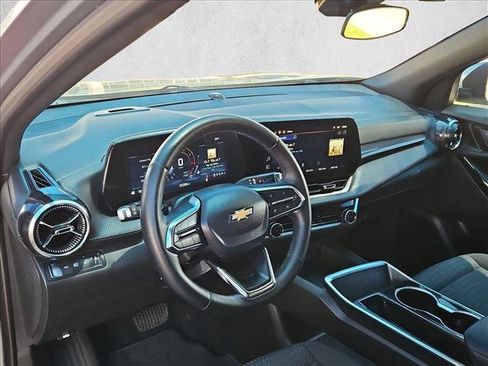 Certified 2025 Chevrolet Equinox LT AWD/4WD image 10