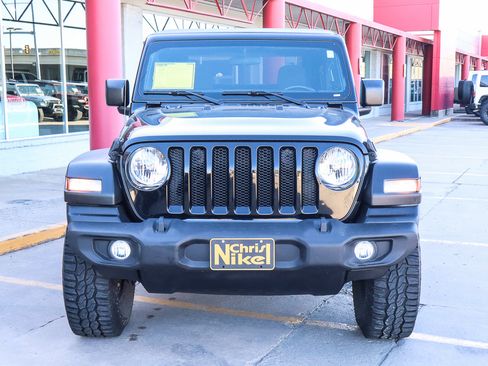 Used 2021 Jeep Wrangler Sport image 3