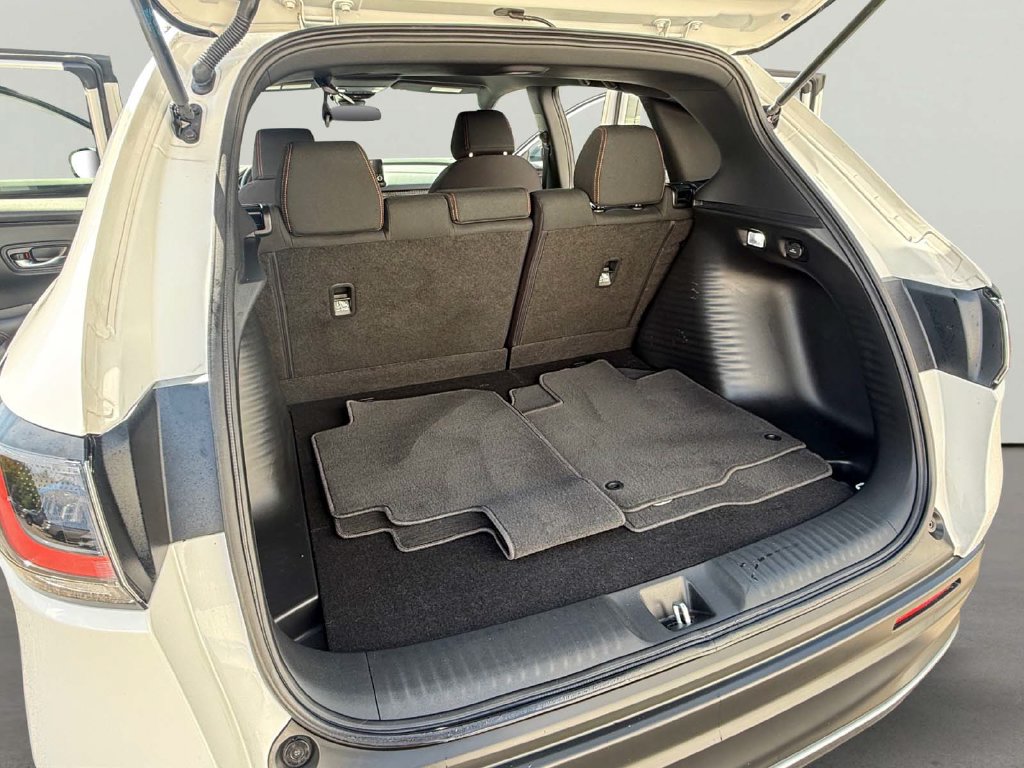 Certified 2025 Honda HR-V Sport image 30
