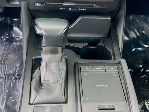 Used 2022 Lexus ES 350 w/ Premium Package image 17