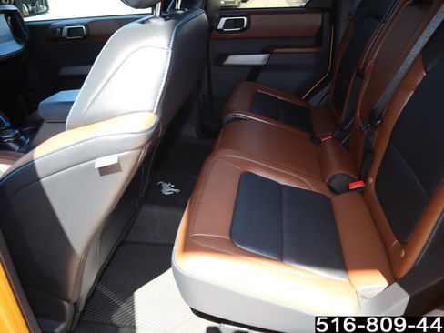 Used 2022 Ford Bronco Outer Banks AWD/4WD image 12