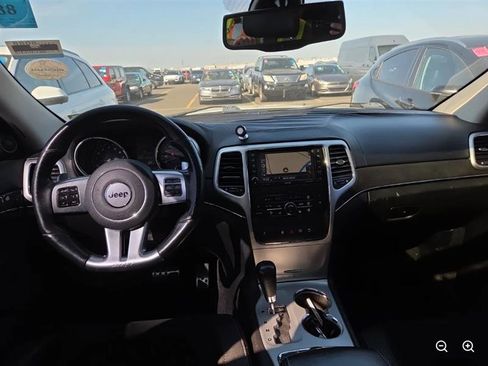 Used 2012 Jeep Grand Cherokee SRT8 w/ Luxury Group II image 7