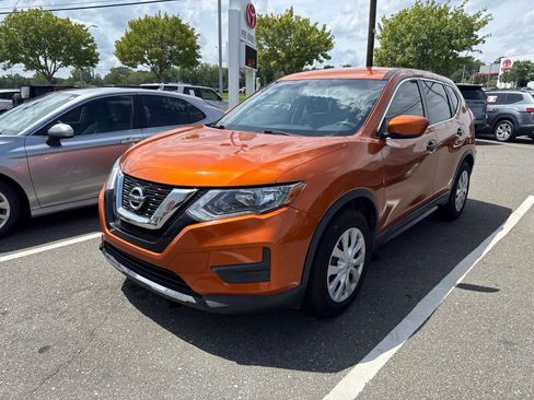 Used 2017 Nissan Rogue S FWD image 13