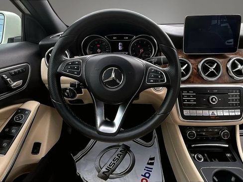 Used 2018 Mercedes-Benz GLA 250 4MATIC image 8