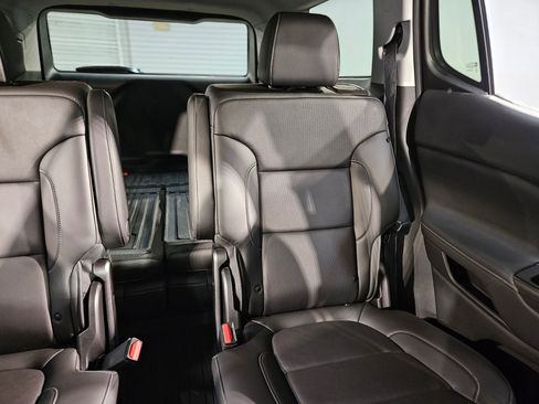 Used 2021 GMC Acadia SLT w/ Elevation Edition image 14