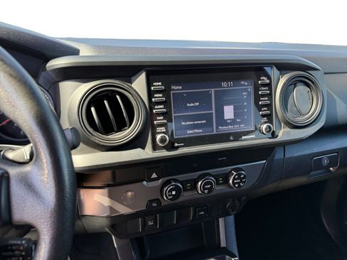 Used 2020 Toyota Tacoma SR w/ SR Convenience Package RWD image 12