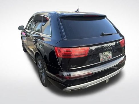 Used 2017 Audi Q7 3.0T Premium Plus w/ Premium Plus Package AWD/4WD image 3