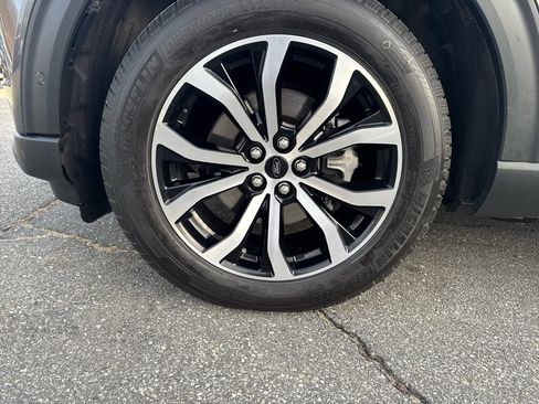 Used 2020 Ford Explorer ST image 16