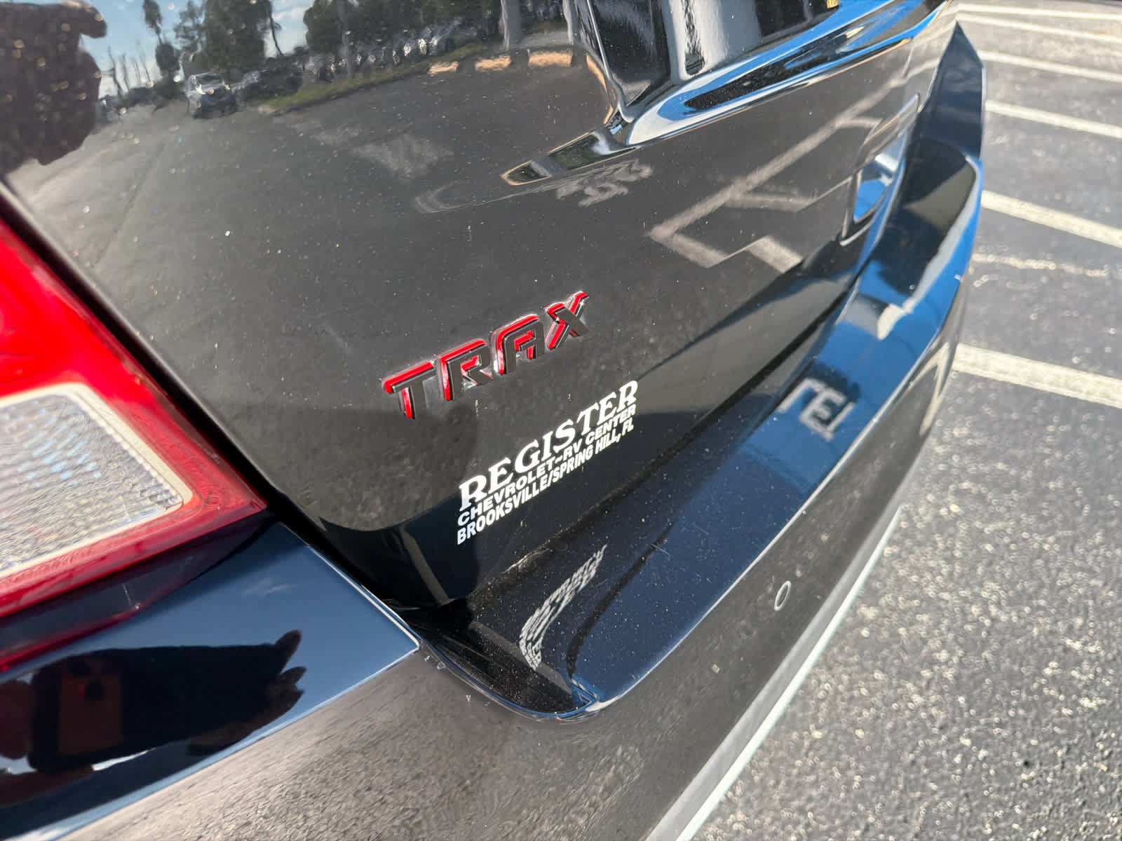 Used 2018 Chevrolet Trax LT w/ Redline Edition FWD image 10