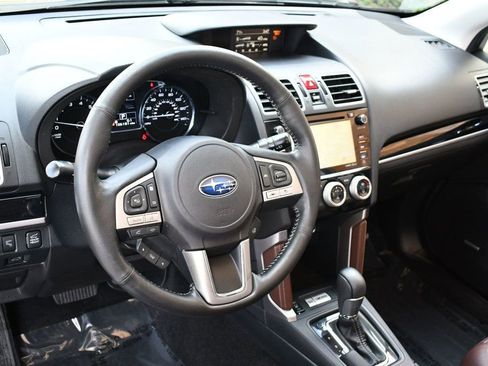 Used 2018 Subaru Forester 2.5i Touring w/ Popular Package #2 image 35