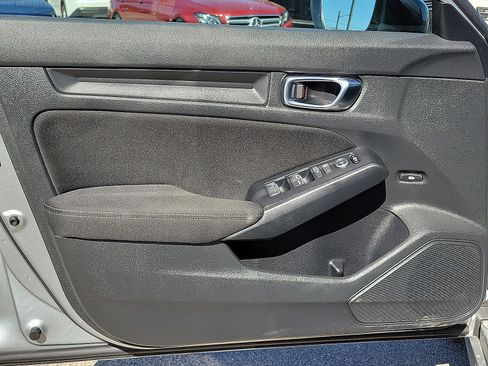 Used 2025 Honda Civic Sport image 11