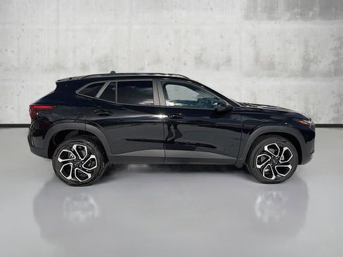 New 2026 Chevrolet Trax RS w/ Driver Confidence Package image 4