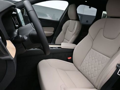 New 2026 Volvo XC60 B5 Plus w/ Protection Package Premier image 9