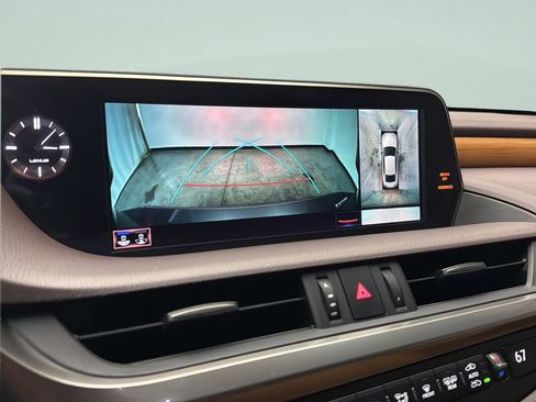 Used 2020 Lexus ES 350 Ultra Luxury w/ Accessory Package 2 FWD image 27