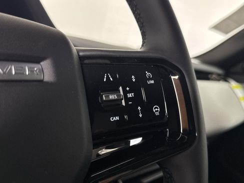 Used 2026 Land Rover Range Rover Evoque S image 14