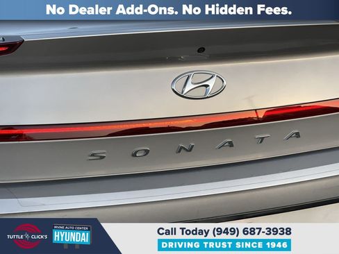 Used 2023 Hyundai Sonata SEL w/ Convenience Package FWD image 11