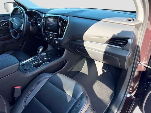 Used 2021 Chevrolet Traverse Premier image 14